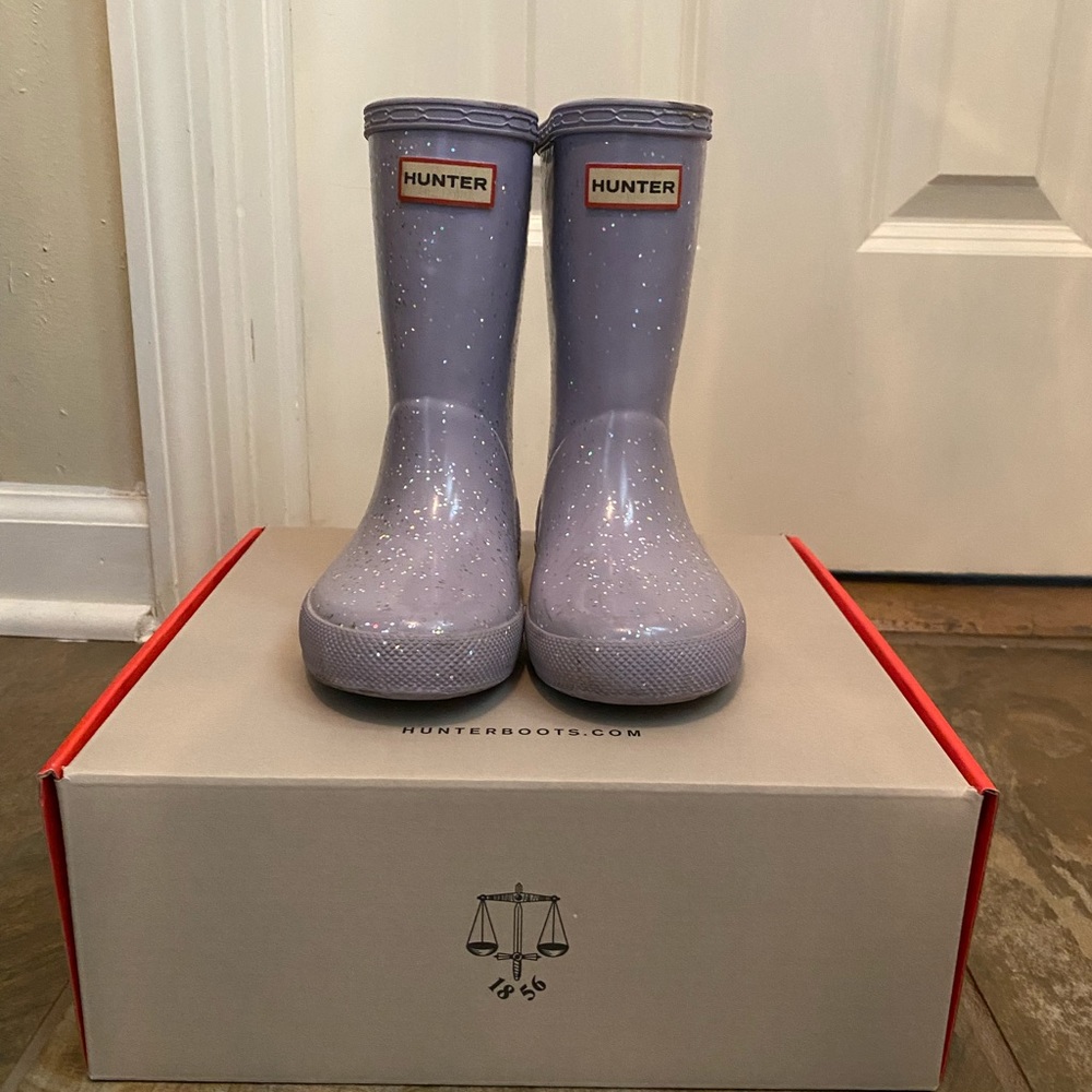 Toddler Lavender sparkle boots size 9 gently used